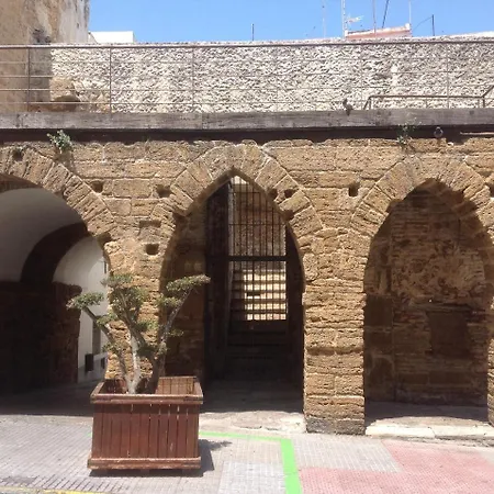Lejlighed Casa La Muralla Medieval By Cadiz4rentals Cádiz
